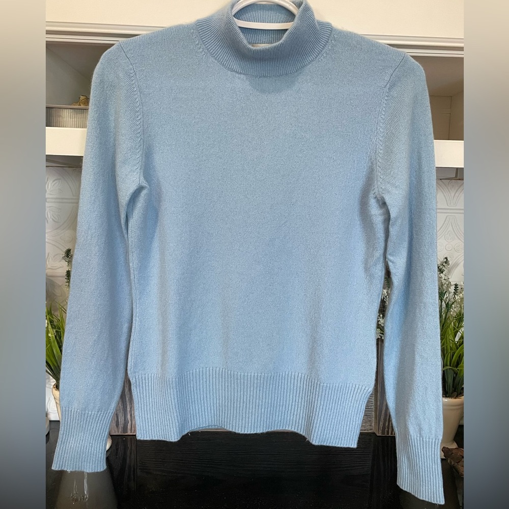 Investments 100% Cashmere Sweater